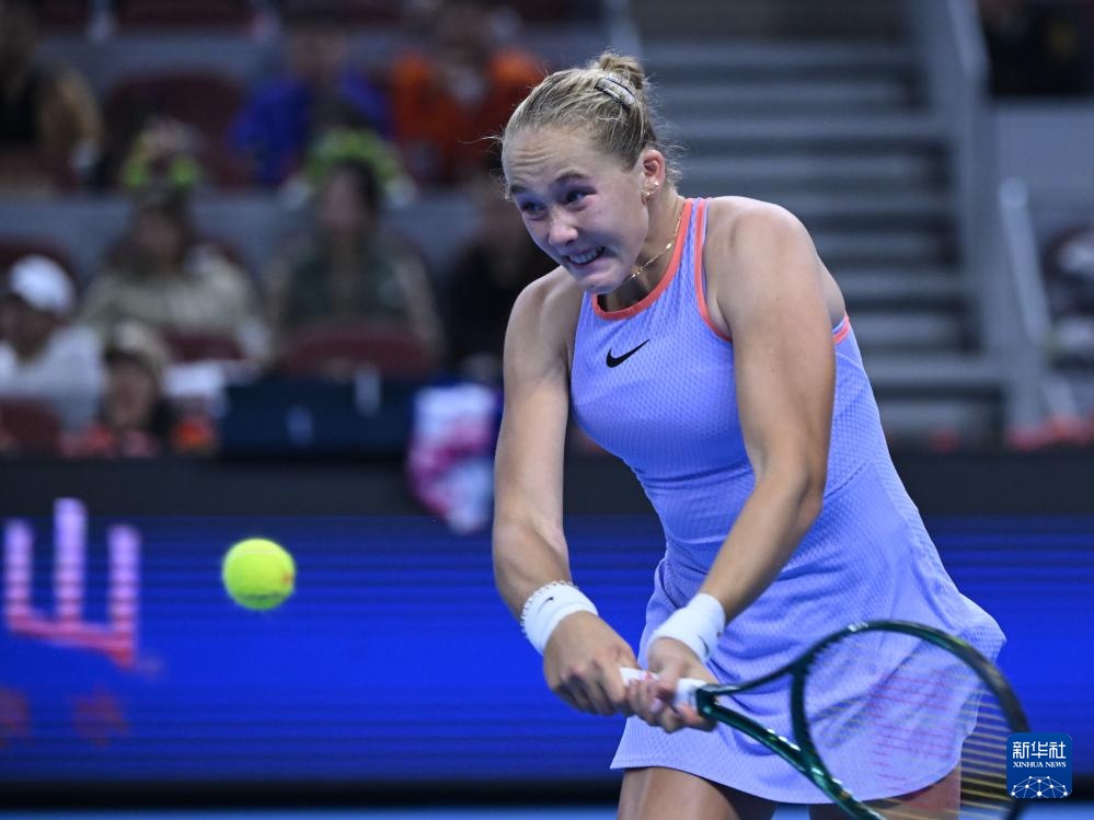 冠军唾手可 冠军唾手可