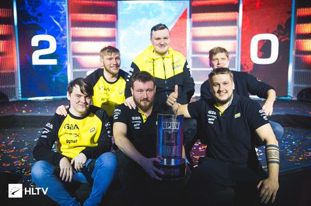 但在球场下 但在球场下